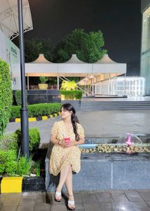 Chic Floral Print Dress