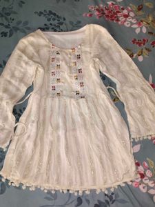 Elegant White Kurta with Pom-Pom Trim