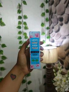 Love Beauty and Planet No Hair Wash Day Mist