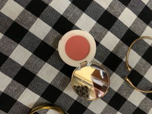 MyGlamm Powder Blush