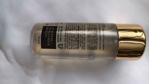 Lakme Dewy Hyaluron Essence