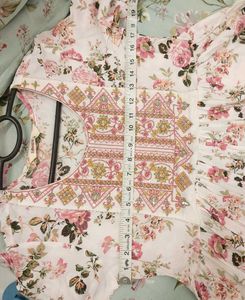 Elegant Floral Print Kurta