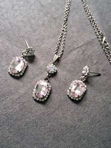 Elegant Pink Gemstone Jewelry Set