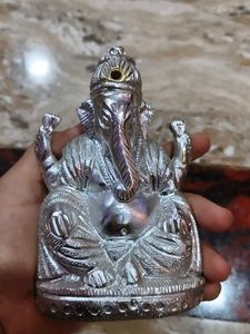 Shining Ganesha Idol