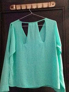 turquoise cut out top (size- L)