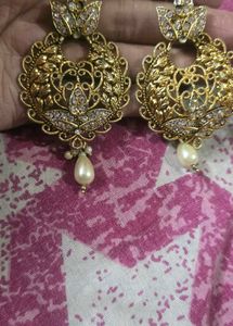 Elegant Gold Tone Pearl Drop Earrings