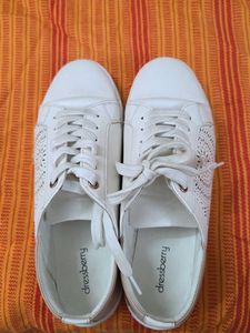Stylish White &amp; Tan Sneakers