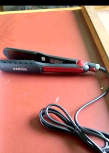 Nova Hair Straightener