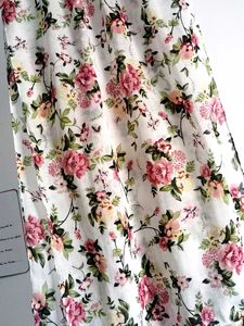 🌸 Floral Print Dupatta 🧣