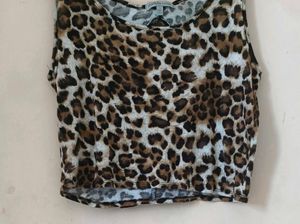 Very Beautiful Tiger Print Crop Top