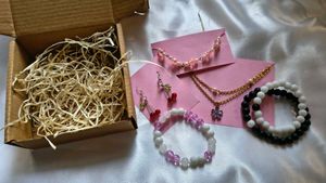 Valentine Jewellery Gift Hamper – Cute &amp; Minimal S
