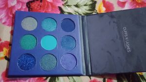 9 Colour Eyeshadow Palette (Cuffs &amp; Lashes)