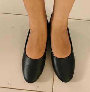 Used Black Shoes