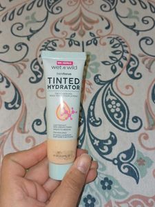 Wet n Wild Barefocus Tinted Hydrator