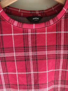 Red Gingham plaid T-Shirt