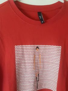 Vibrant Red 3/4 Sleeve Top with Unique Print