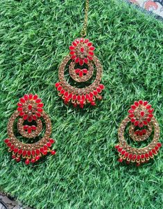 Red Kundan Maang Tikka & Earrings Set