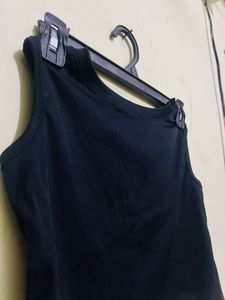 Sleek Black Sleeveless Crop Top