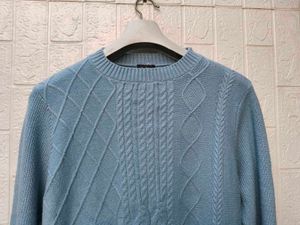 New with tag Korean Blue Cozy Cable Knit Sweater