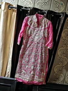 Pink Embellished Kurta pajami set