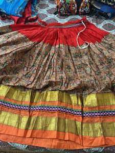 Beautiful Lehenga only chaniyo