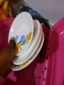 crockery plate and bowls