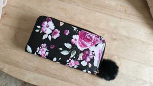 🆕Floral Zip-Around Wallet