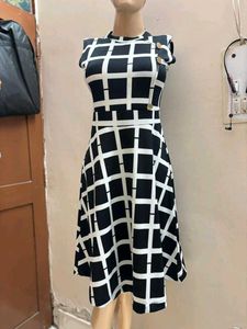 Chic Black &amp; White Checkered Dress
