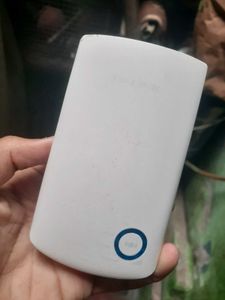 TP-Link Router - Reliable Internet Access