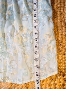 Flowy Floral Bell Sleeve Top 26"-30" Size Small
