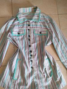 Y2K Striped Button-Up Shirt🦢🌟🪞