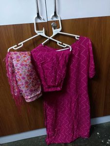 Stylish Pink Chevron Kurta Set