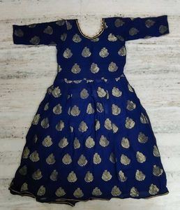 Elegant Blue & Gold Print Kurta
