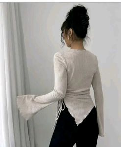 Women's trendy top 😍🍬