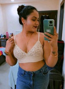 Women's Beige Lace Wireless Bralette - Size L