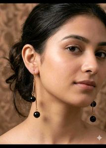 Big combo of 5 Earrings and pendant