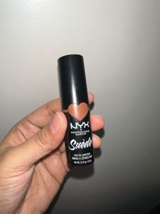 NYX Suede Matte Lipstick (Free Spirit)