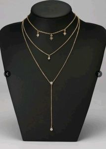 DressBerry Gold-Plated Layered Star Necklace