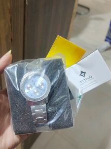 Sonata Blue Dial Analog Watch With Metal Strap
