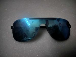 Stylish Blue Mirrored Sunglasses