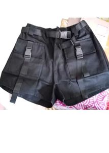 Cargo shorts for women in Black