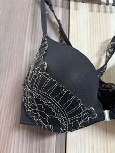 Black Lace Trim Push-Up Bra