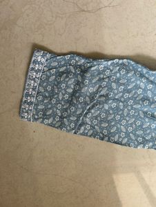 Embroidered Blue Floral Short Kurti🔷