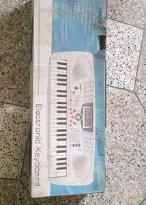 SoundX Electronic Keyboard