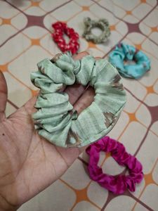Set of 8 Scrunchies