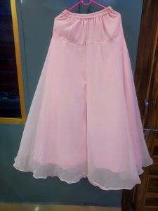 8 Mtr Heavy Nayra Cut Suit