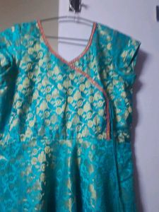 xl.size women Silk gown