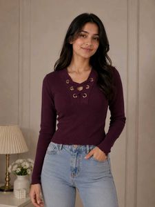 Elegant trendy burgundy top❤️