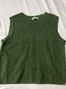 Dark Green Sleeveless Knit Top
