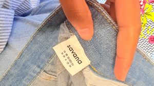 High waist jeans